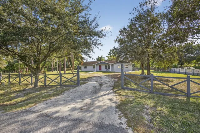 $625,000 | 16318 Glasgow Drive East, The Acreage, FL 33470