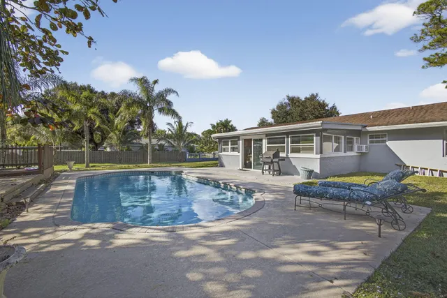 $625,000 | 16318 Glasgow Drive East, The Acreage, FL 33470