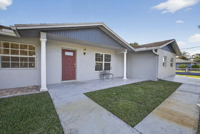 $625,000 | 16318 Glasgow Drive East, The Acreage, FL 33470