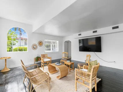 $1,995,000 | 422 North Lakeside Drive, Lake Worth Beach, FL 33460