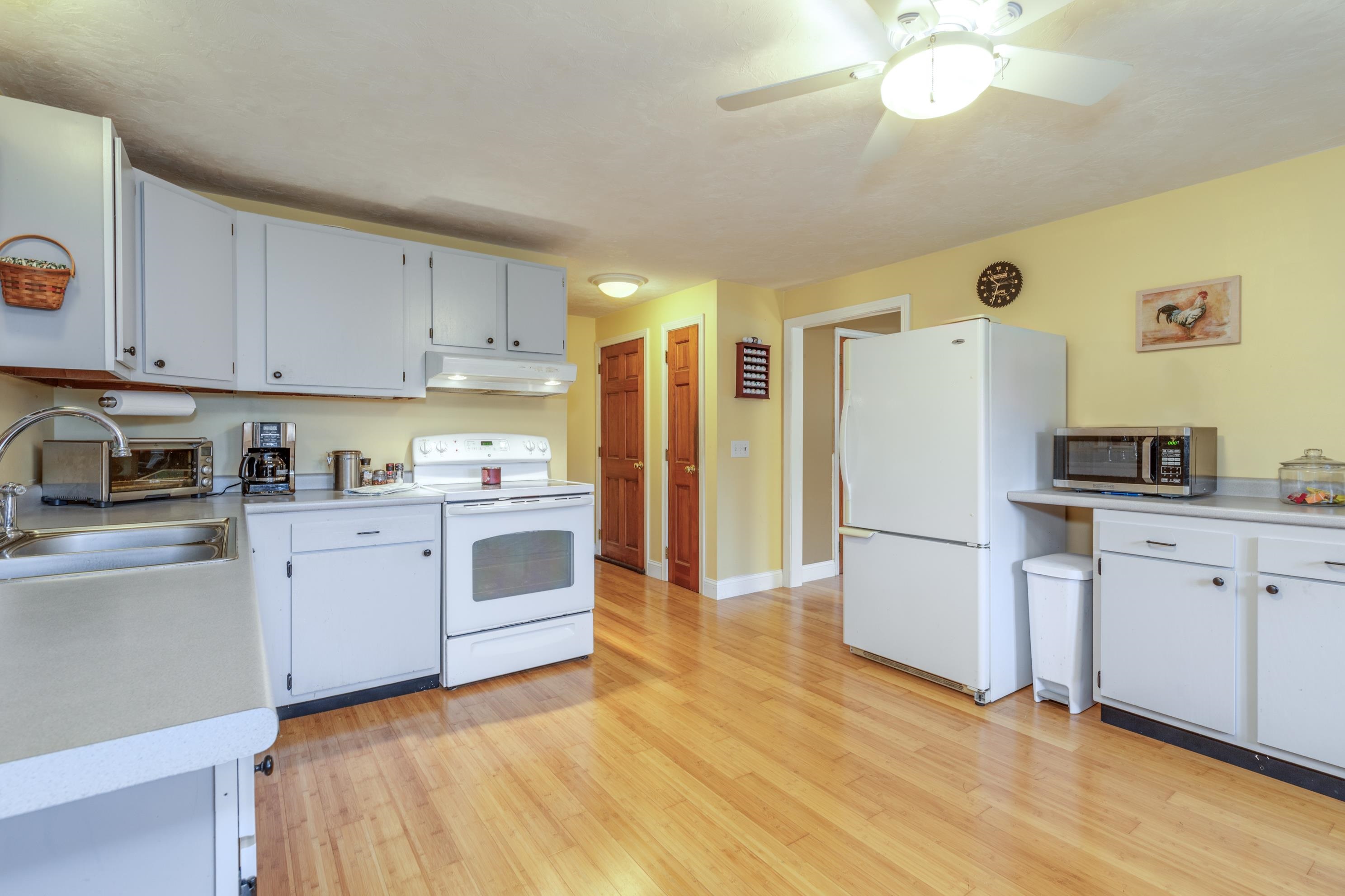182 Old Derry Road, Unit A Hudson, NH 03051 - Photo 16 of 54 Gallery Image 16