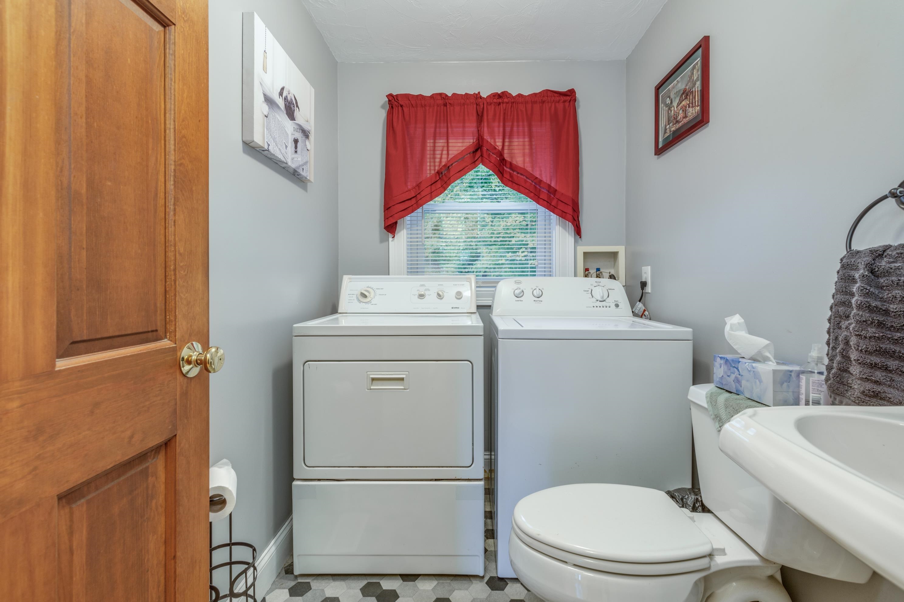 182 Old Derry Road, Unit A Hudson, NH 03051 - Photo 19 of 54 Gallery Image 19