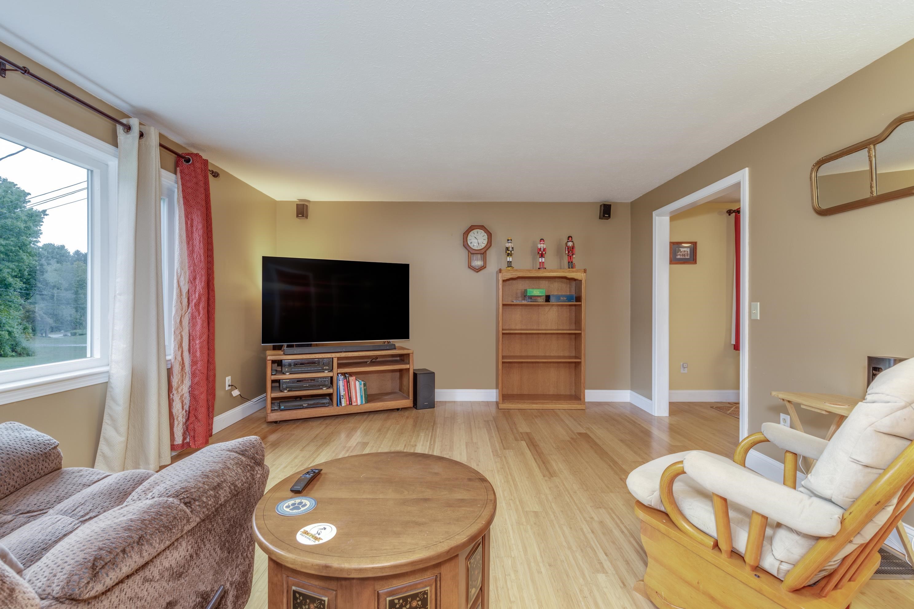 182 Old Derry Road, Unit A Hudson, NH 03051 - Photo 3 of 54 Gallery Image 3
