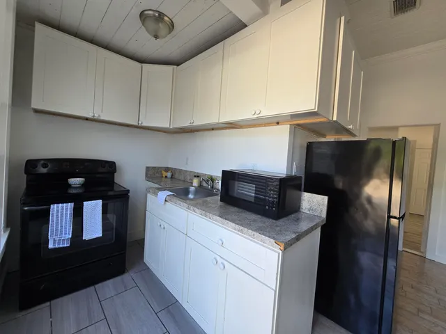 $1,350 | 301 South 7th Street, Unit C, Fort Pierce, FL 34950