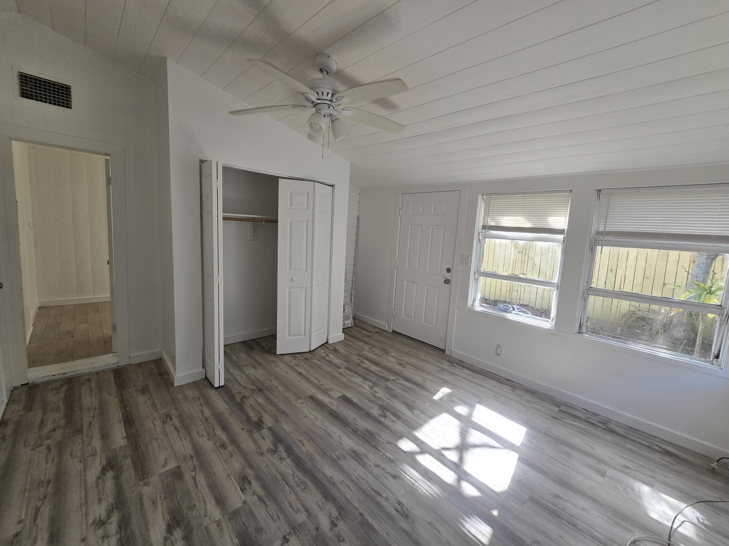 301 South 7th Street, Unit C Fort Pierce, FL 34950 - Photo 4 of 9 Bedroom 1