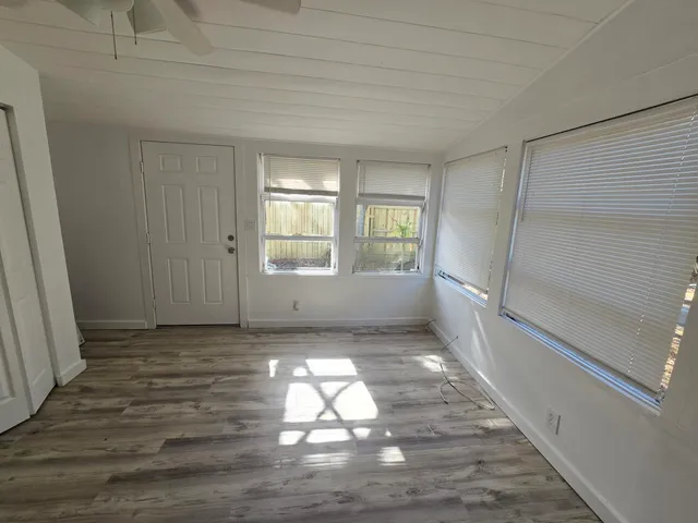 $1,350 | 301 South 7th Street, Unit C, Fort Pierce, FL 34950