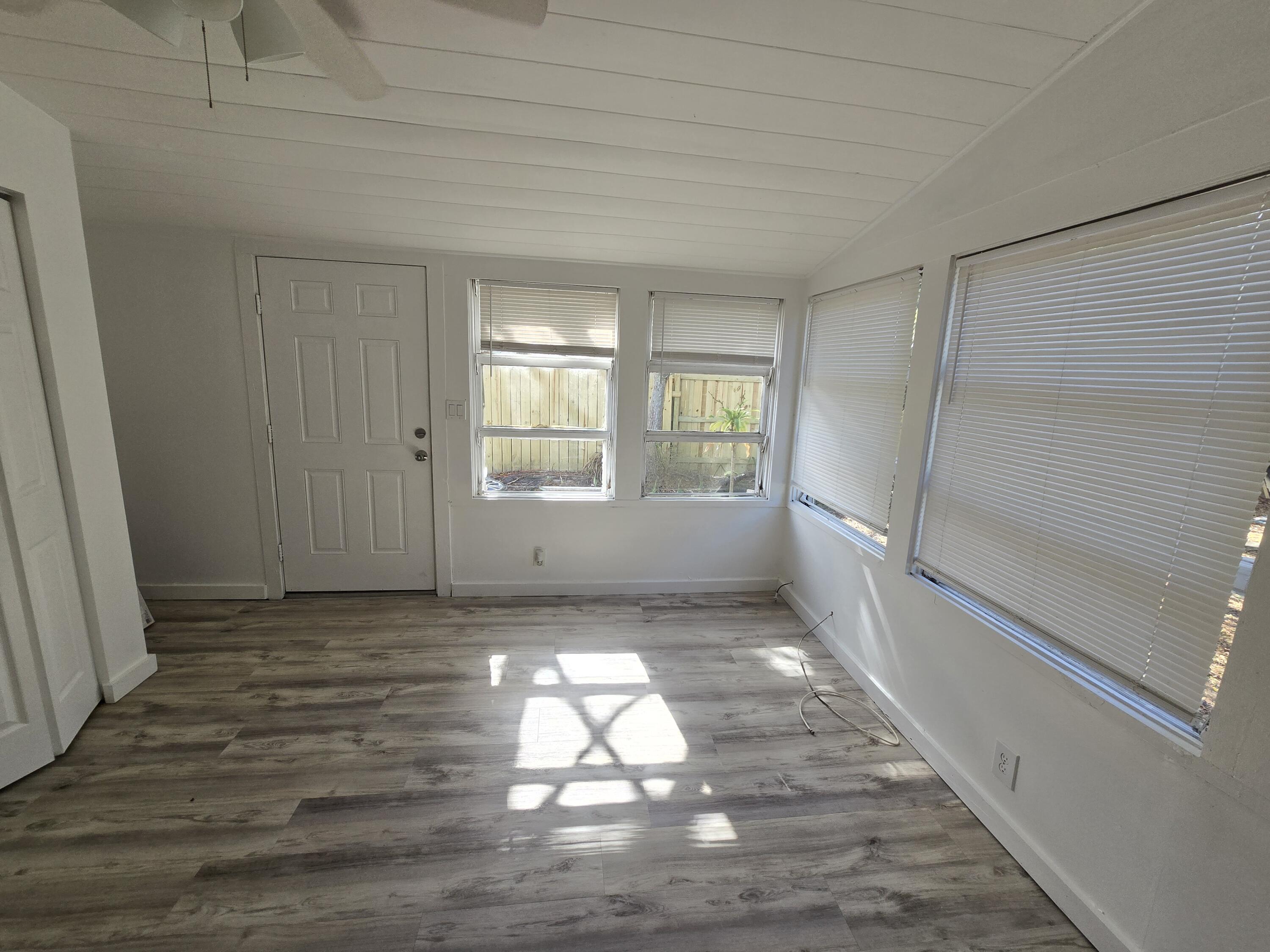 301 South 7th Street, Unit C Fort Pierce, FL 34950 - Photo 5 of 9 Bedroom 1