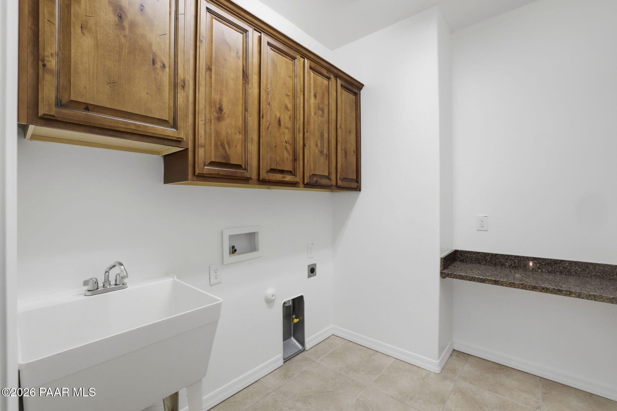 5530 North Long Rifle Road Prescott Valley, AZ 86314 - Photo 26 of 30 25-Laundry Room