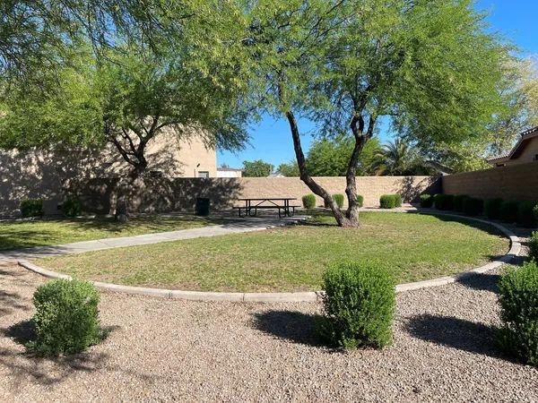 $1,795 | 985 East Saddle Way, San Tan Valley, AZ 85143