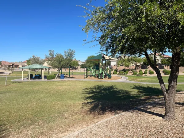 $1,795 | 985 East Saddle Way, San Tan Valley, AZ 85143