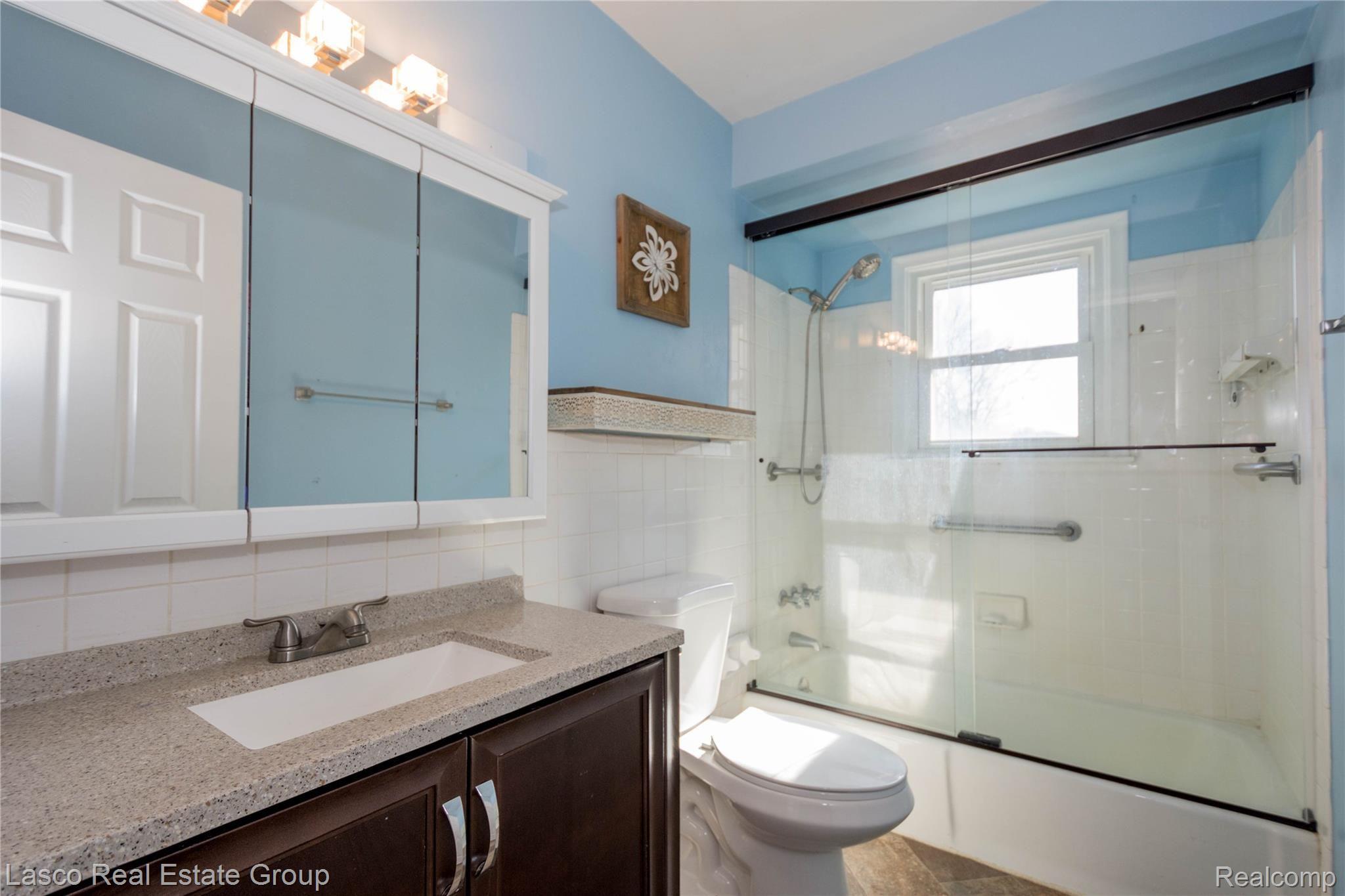 2403 West Ray Road Fenton, MI 48430 - Photo 21 of 23 DSC_2709.jpg