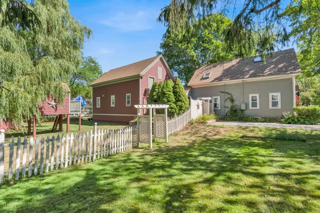 $950,000 | 24 School Street, Kennebunkport, ME 04046