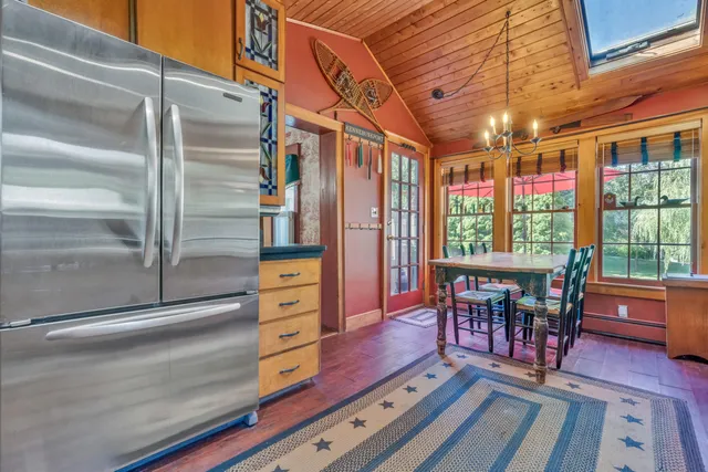 $950,000 | 24 School Street, Kennebunkport, ME 04046