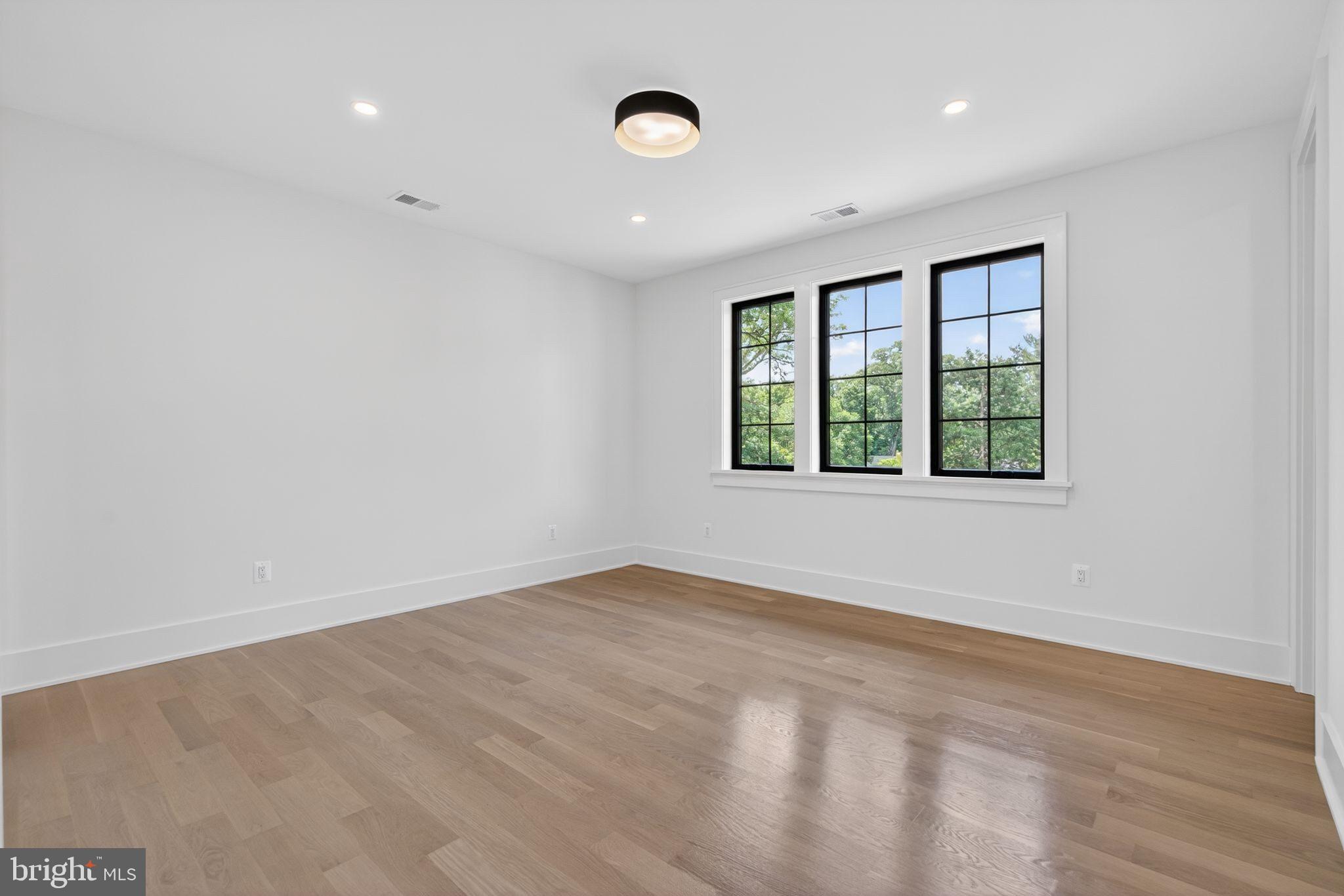 6210 Dahlonega Road Bethesda, MD 20816 - Photo 47 of 97
