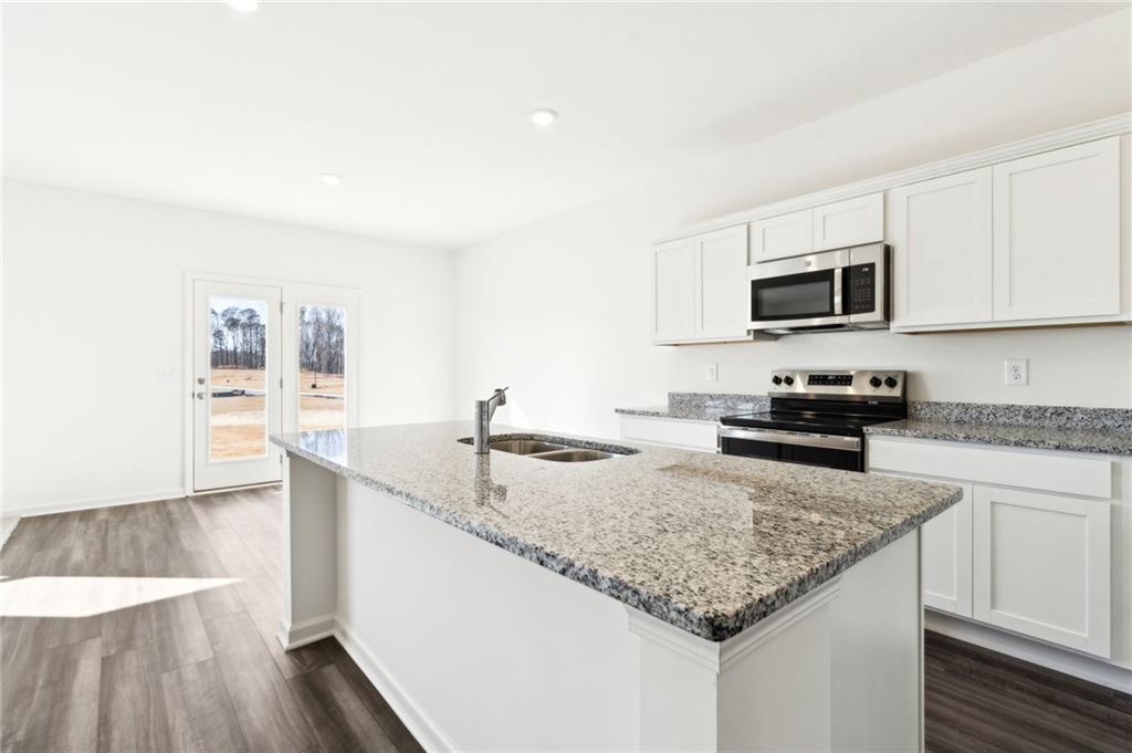 94 Rowlett Place Winder, GA 30680 - Photo 11 of 50