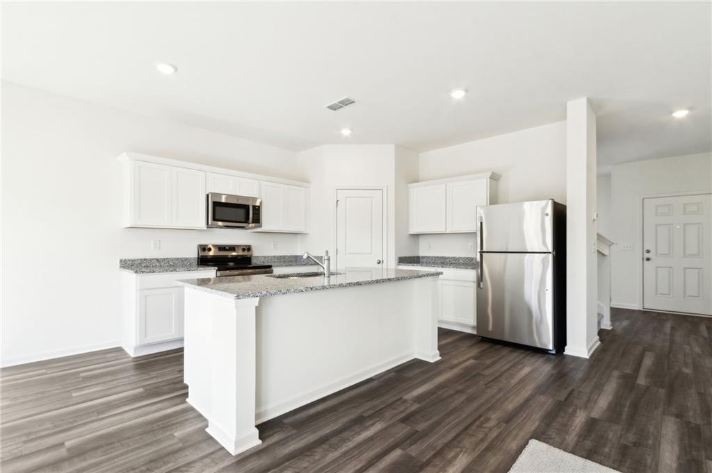 94 Rowlett Place Winder, GA 30680 - Photo 13 of 50