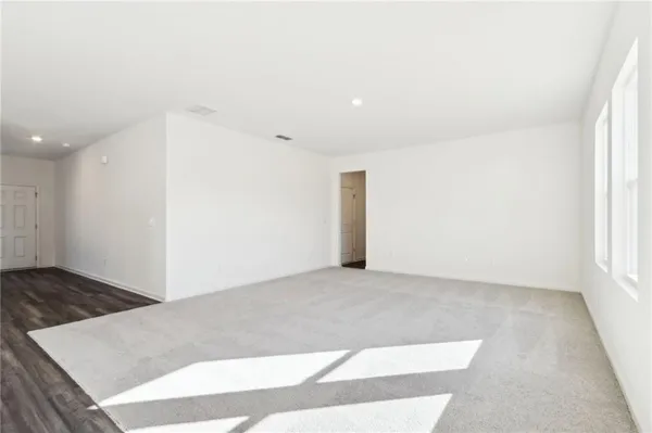 $2,250 | 94 Rowlett Place, Winder, GA 30680