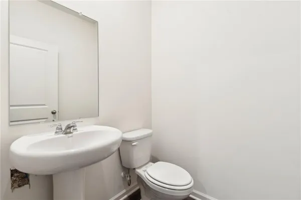 $2,250 | 94 Rowlett Place, Winder, GA 30680