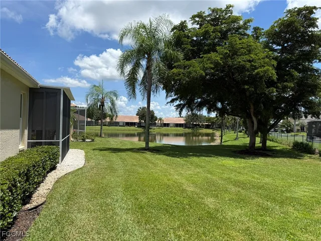 a view of room with a ceiling fan