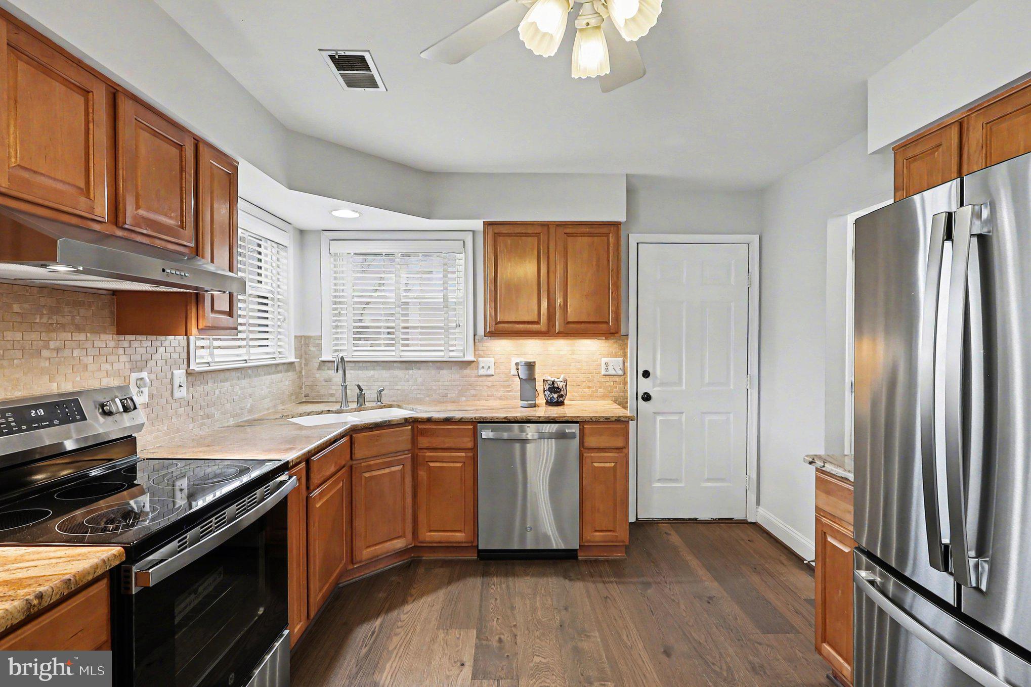 1006 Chaff Way La Plata, MD 20646 - Photo 11 of 36