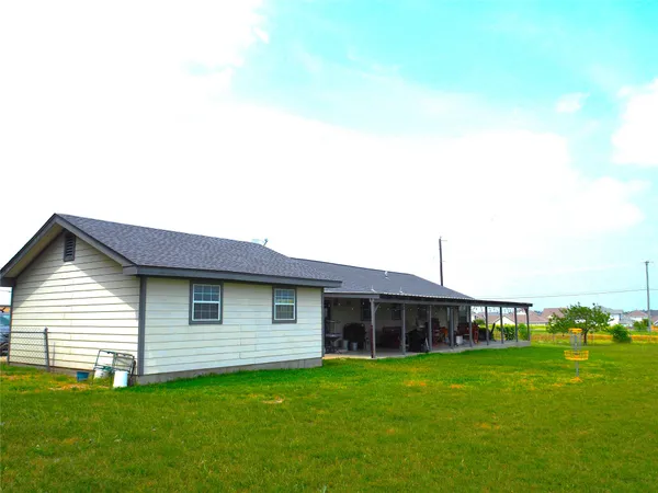 $2,300 | 2200 North Co Road 122, Round Rock, TX 78665