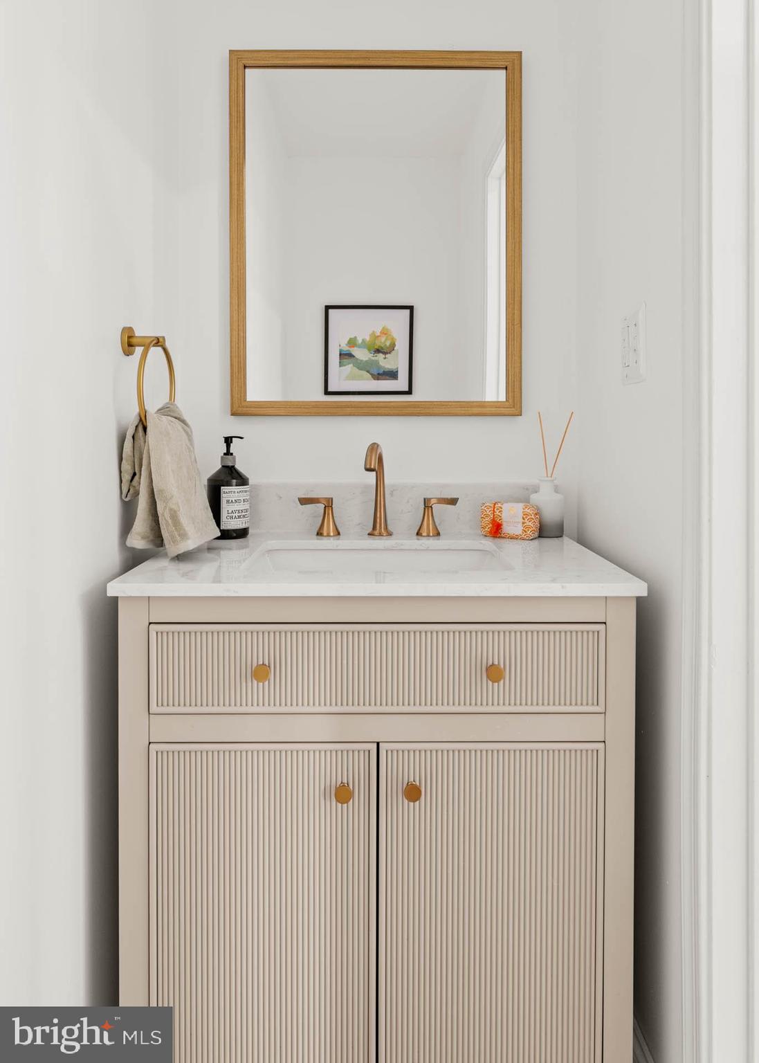 426 West Beechtree Lane Wayne, PA 19087 - Photo 17 of 34 Half Bath