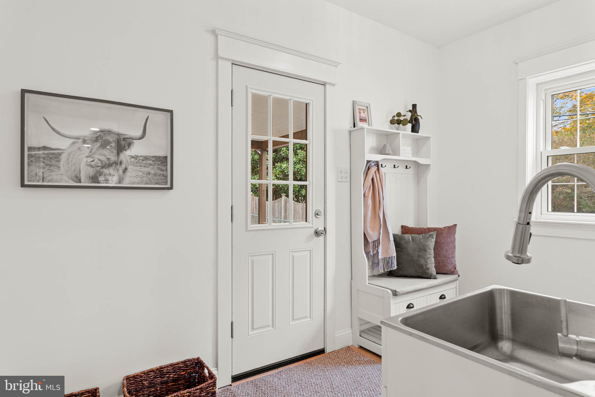426 West Beechtree Lane Wayne, PA 19087 - Photo 18 of 34 Mudroom/Laundry Room