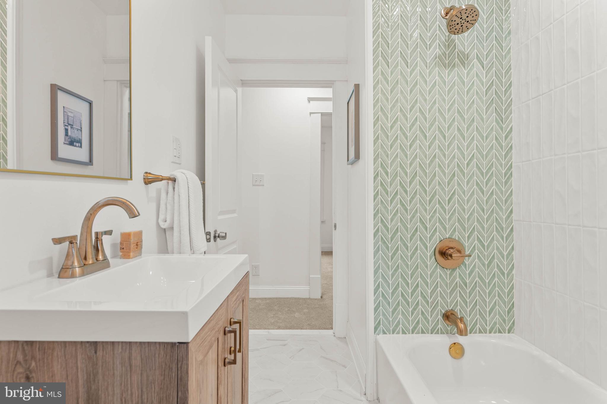 426 West Beechtree Lane Wayne, PA 19087 - Photo 28 of 34 Hall Bath