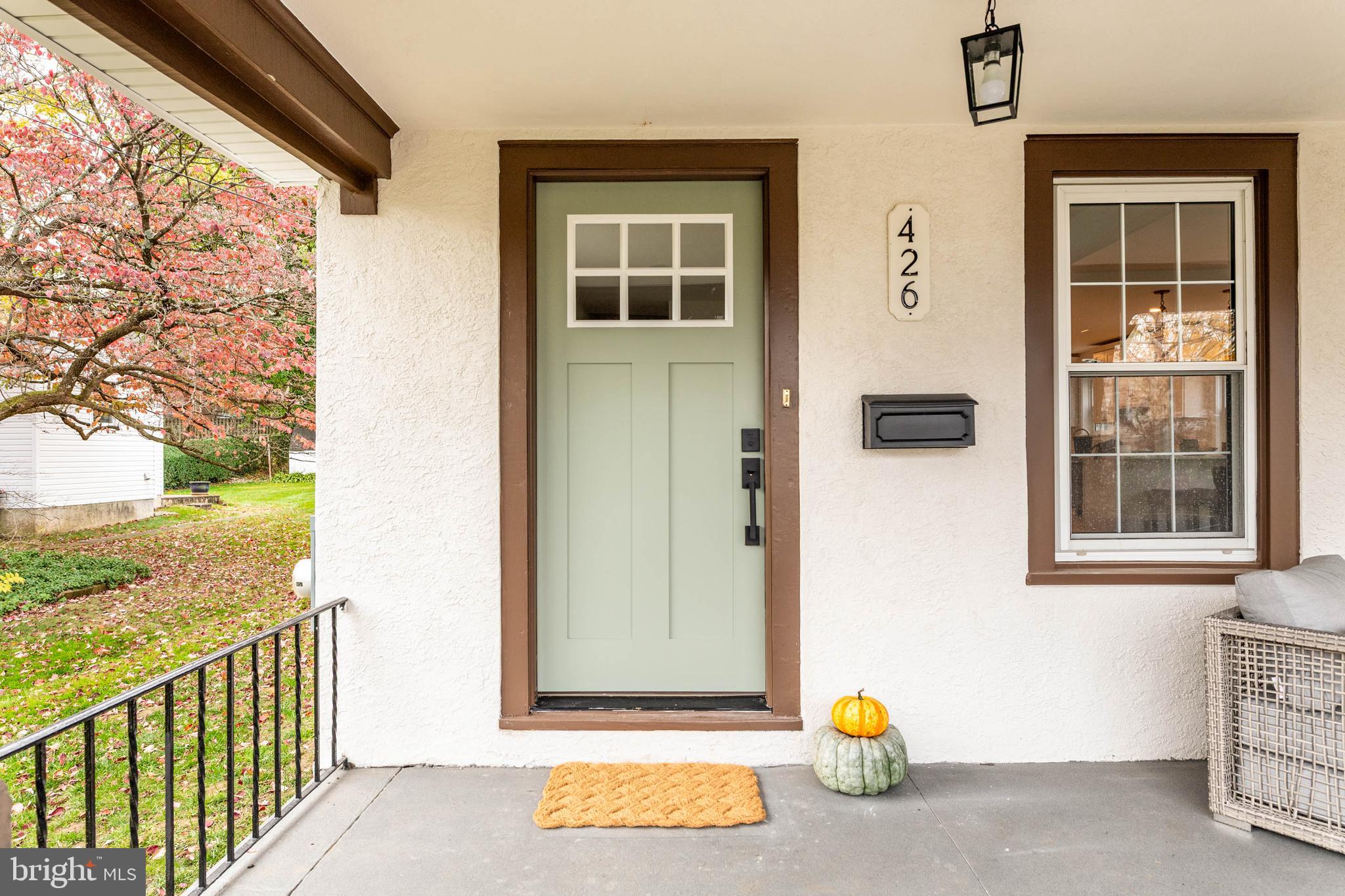 426 West Beechtree Lane Wayne, PA 19087 - Photo 5 of 34 Welcome Home!