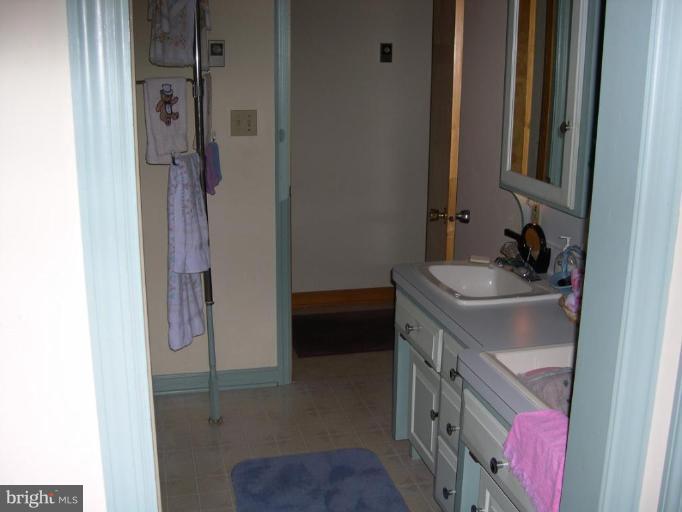 2745 Crouse Mill Road Taneytown, MD 21787 - Photo 19 of 20 Bath #2