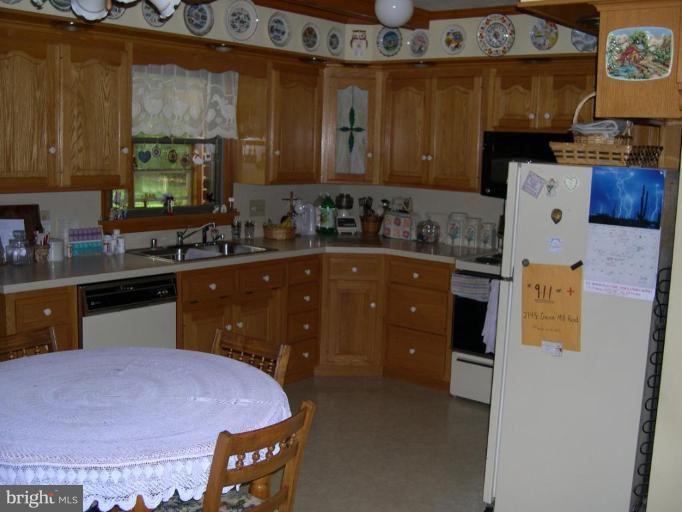 2745 Crouse Mill Road Taneytown, MD 21787 - Photo 7 of 20 Kitchen