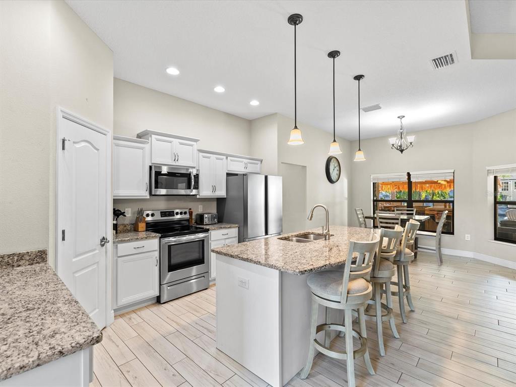 9027 Mavis Road Weeki Wachee, FL 34613 - Photo 4 of 42