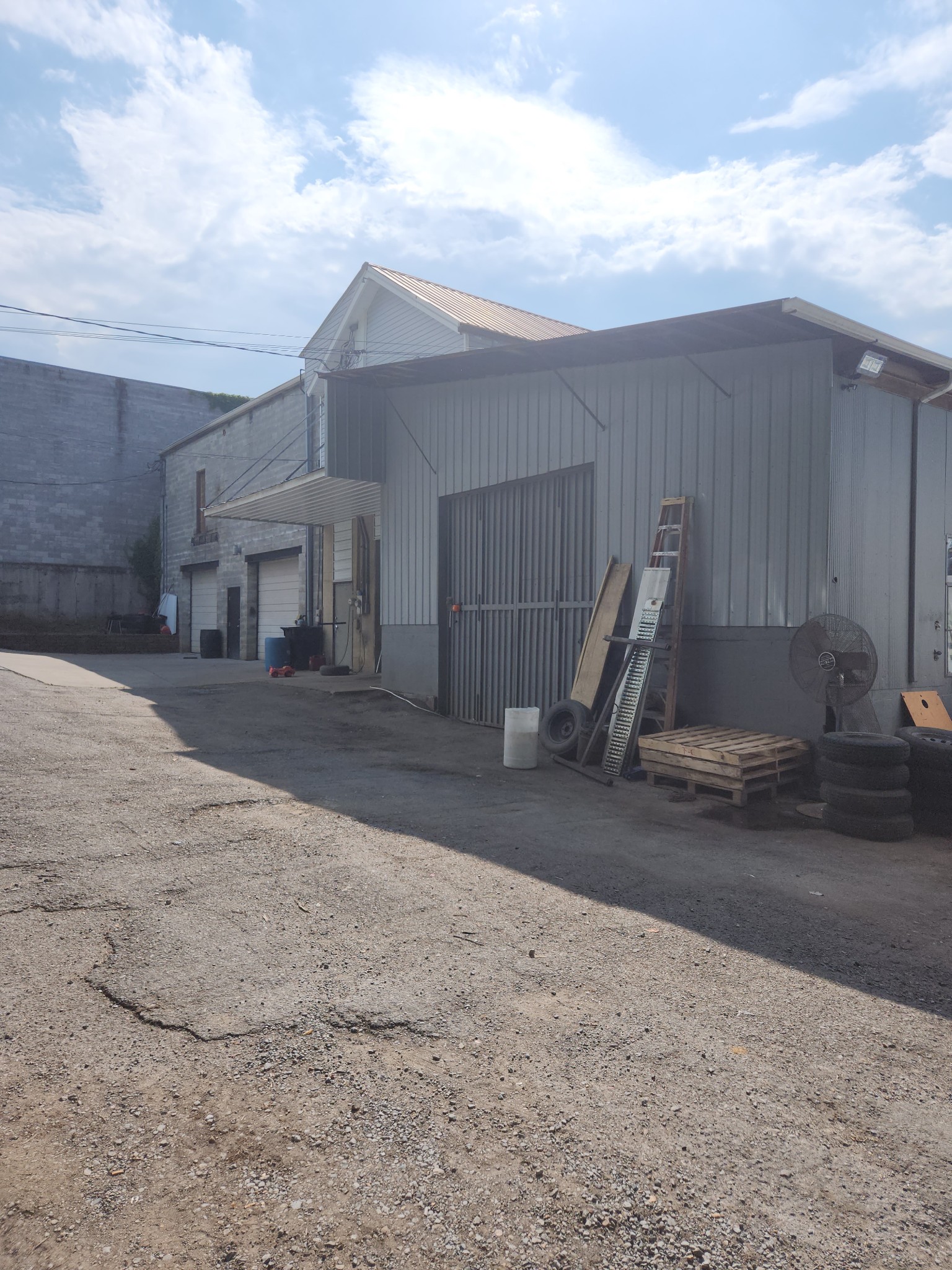 307 North Main Street Dickson, TN 37055 - Photo 2 of 9