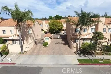 $4,500 | 5200 White Oak Avenue, Unit 36, Encino, CA 91316