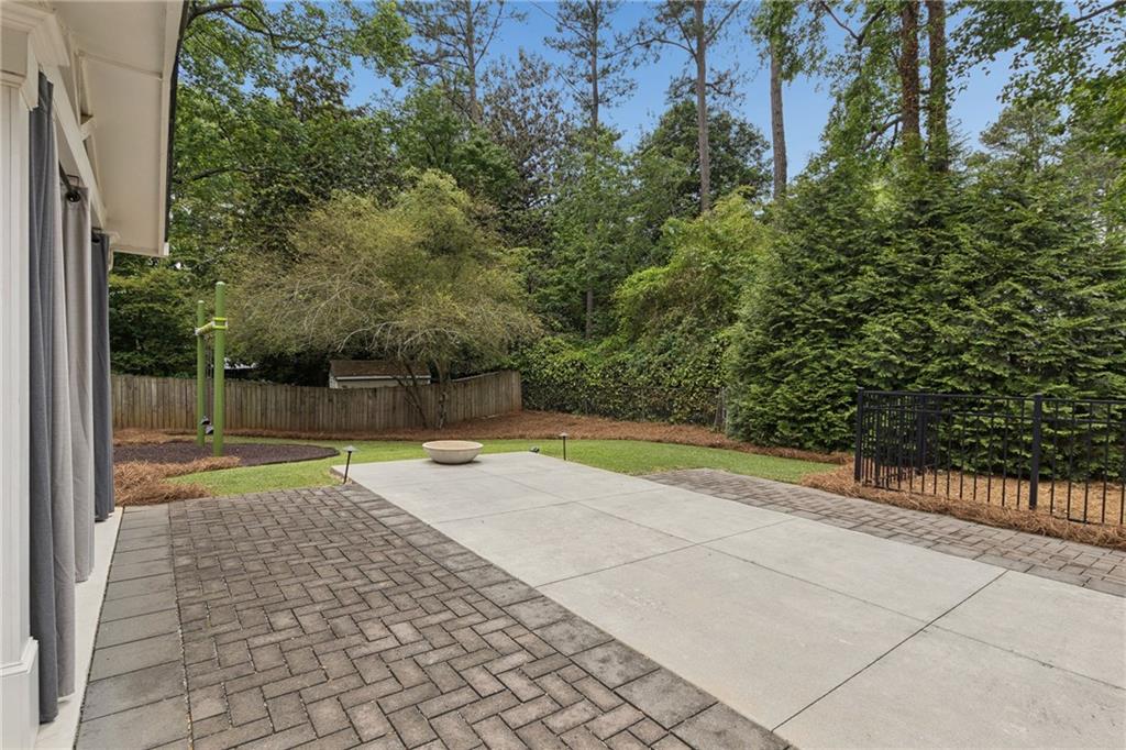 4428 East Kings Point Circle Atlanta, GA 30338 - Photo 34 of 47