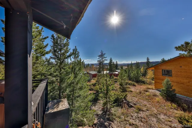 a view of a residential houses