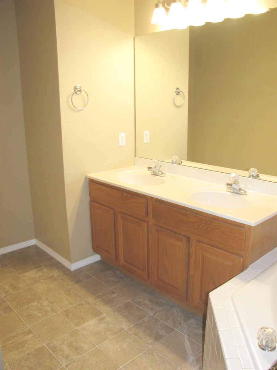 1505 Keck Ridge Drive O'Fallon, IL 62269 - Photo 27 of 41 Gallery Image 27