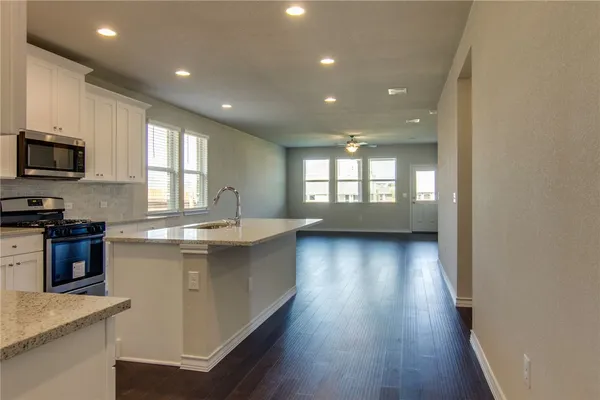 $2,595 | 11716 Selkirk Drive, Austin, TX 78754