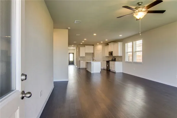 $2,595 | 11716 Selkirk Drive, Austin, TX 78754