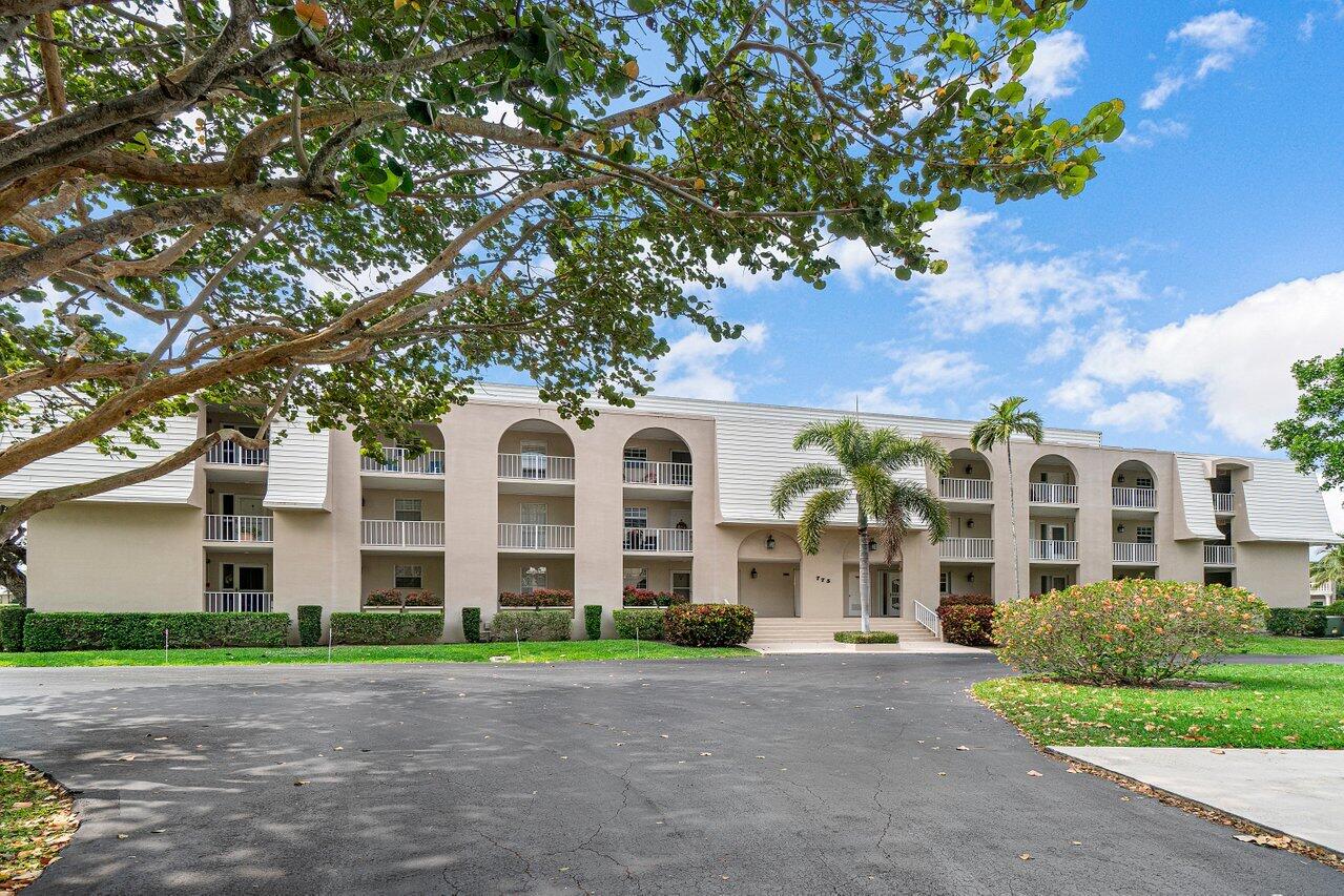 001-775JefferyStreet-BocaRaton-FL-33487-