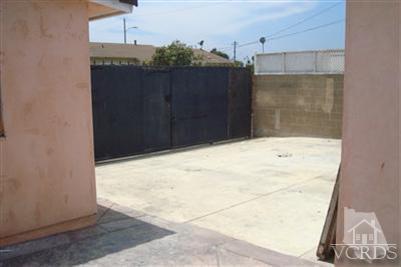 718 Teakwood Street Oxnard, CA 93033 - Photo 14 of 15 a view of wooden door