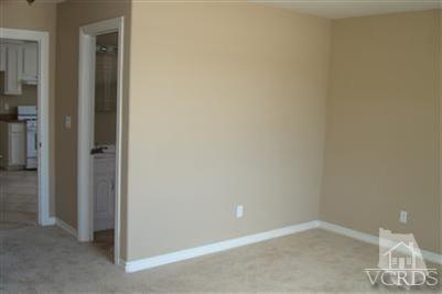 718 Teakwood Street Oxnard, CA 93033 - Photo 7 of 15