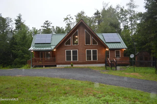 $625,000 | 223 Silver Leaf Drive, Becket, MA 01223