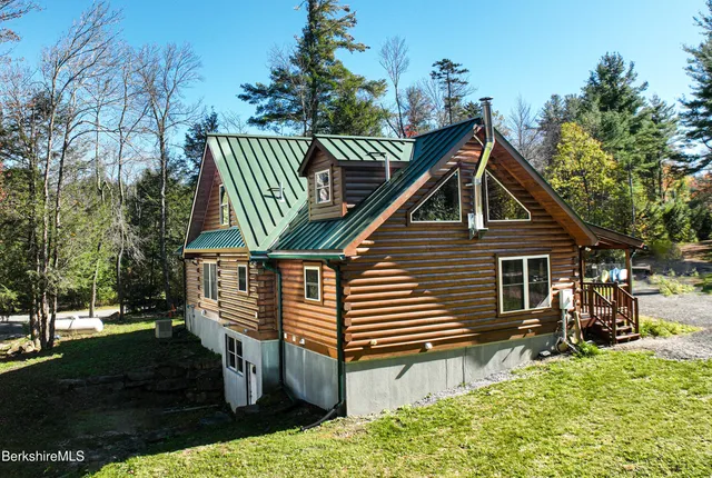 $625,000 | 223 Silver Leaf Drive, Becket, MA 01223