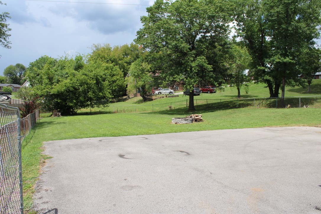 303 Gates Road Goodlettsville, TN 37072 - Photo 4 of 19 a view of a park with tree s