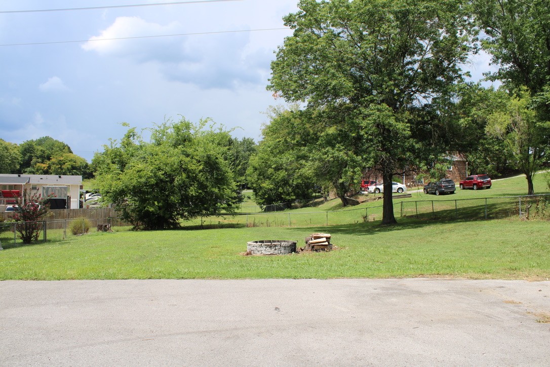 303 Gates Road Goodlettsville, TN 37072 - Photo 5 of 19 a view of a park with large trees