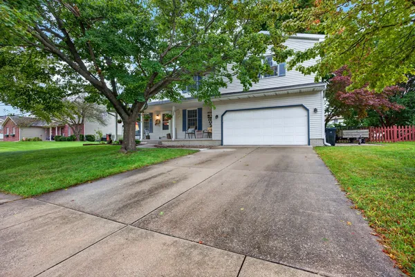 $314,900 | 1208 Royal Pointe Drive, Bloomington, IL 61704