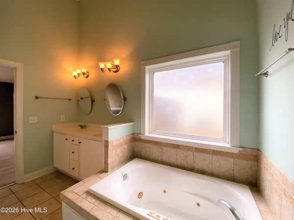 $1,850 | 217 Heartwood Drive, Hampstead, NC 28443