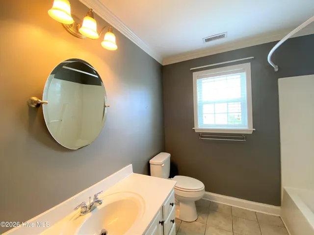 $1,850 | 217 Heartwood Drive, Hampstead, NC 28443