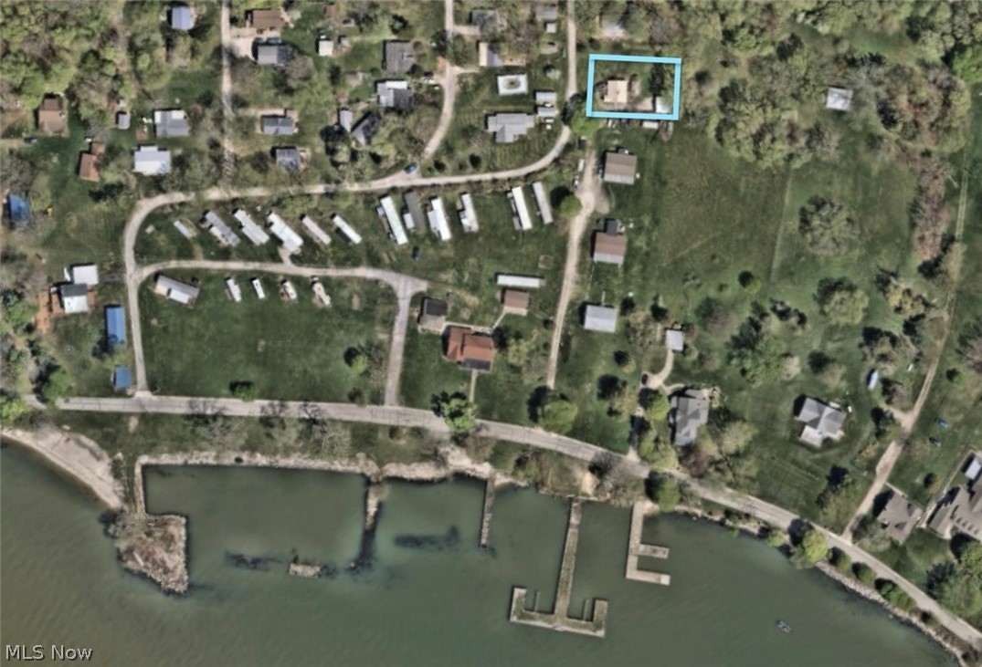 136 Sunset Road Kelleys Island, OH 43438 - Photo 4 of 12